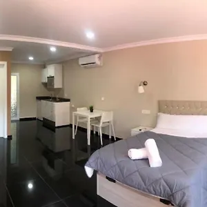Selin , Marbella España