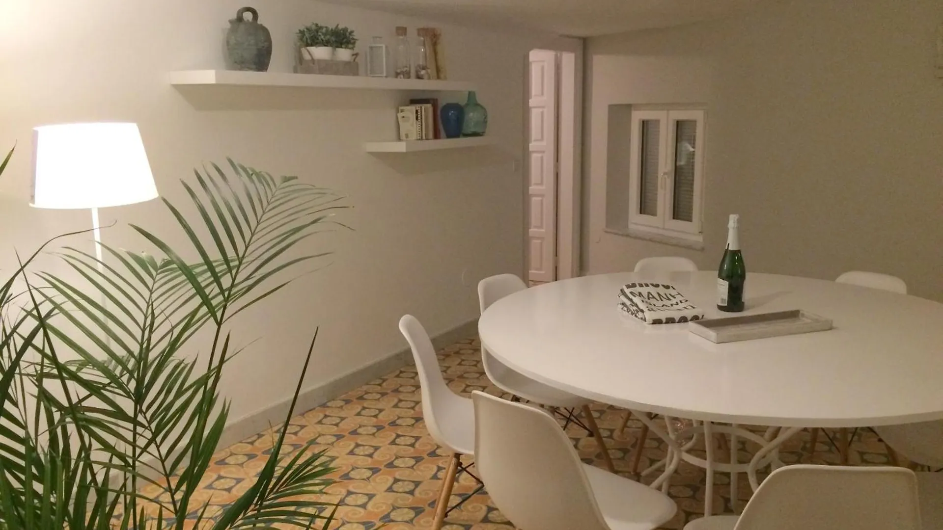 Apartaments La Palmera, Terrace & Pool Sant Marti d'Empuries 0*,  Spain